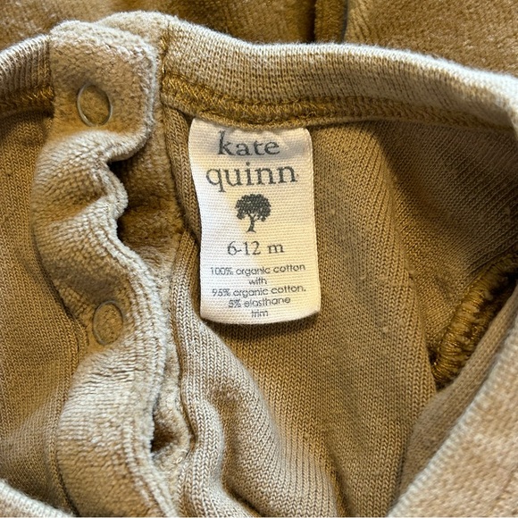 6-12M Kate Quinn Velour Romper - Picture 5 of 5